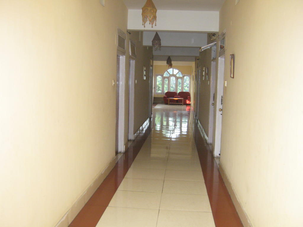 Hotel Blue Moon Guwahati Luaran gambar