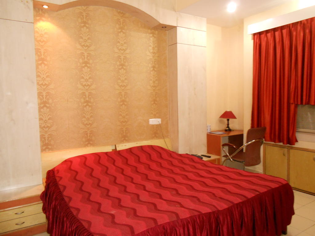 Hotel Blue Moon Guwahati Luaran gambar