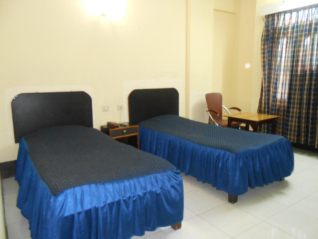 Hotel Blue Moon Guwahati Bilik gambar