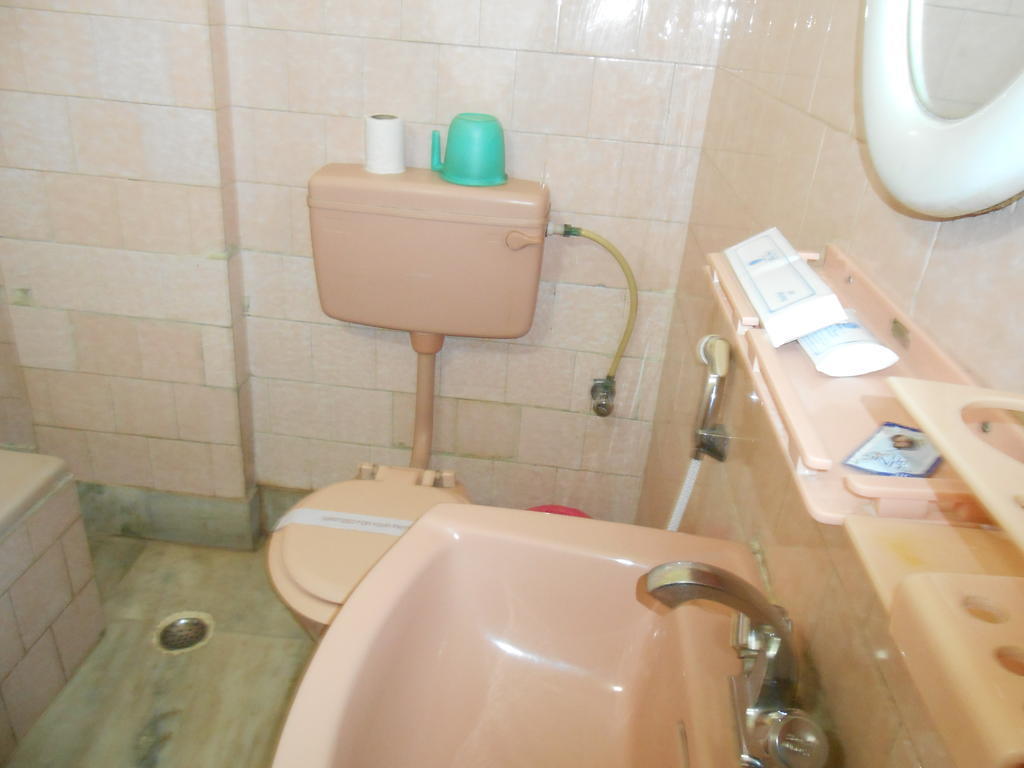 Hotel Blue Moon Guwahati Bilik gambar