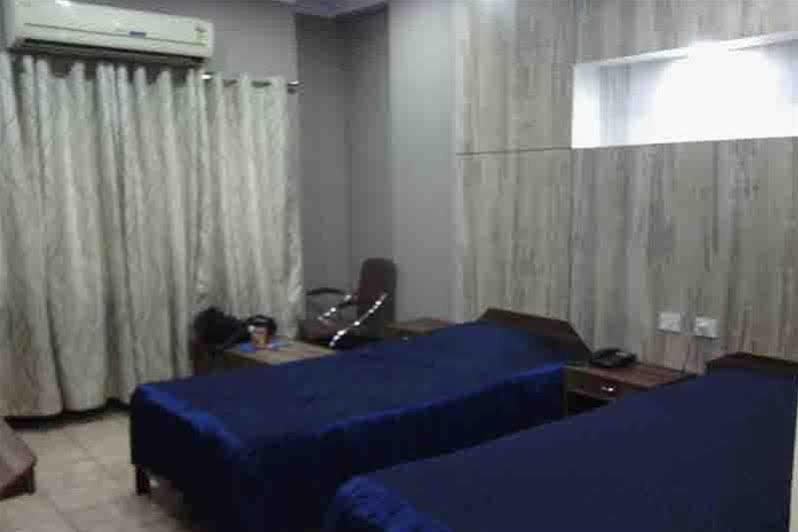 Hotel Blue Moon Guwahati Luaran gambar